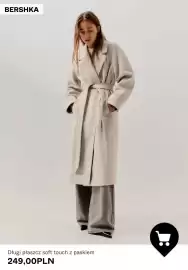 Bershka gazetka tydzień 42 Strona 7: Długi płaszcz soft touch z paskiem Bershka €249,00