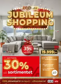 XXXLutz reklamblad Sida 1: Alla produkter som nämns är verkliga, och alla bilder till dem är genererade med AI. XXXLutz