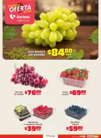 Folleto Soriana Híper Página 2: Uva roja sin semilla €76,80, Fresa charola €69,80