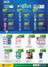 KM Trading catalogue Page 21: Crest toothpaste 3d white fresh extreme €9,99, Oral-b complete whitening mouth wash €8,99