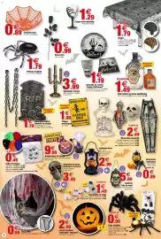 Catalogue Bazarland page 6: Lanterne disco €2,99, Décoration squelette €2,49
