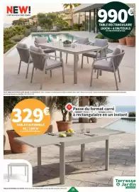 Catalogue Conforama page 12: Table rectangulaire 180cm + 6 fauteuils €990,00, Table extensible €329,00