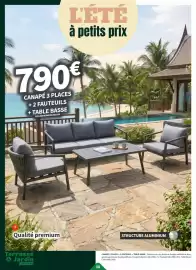 Catalogue Conforama page 17: Canape 3 places + 2 fauteuils table basse €790,00