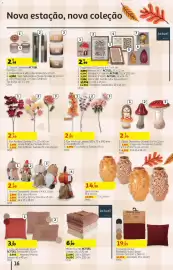 Folheto Auchan Página 16: Flor artificial laranja €2,99, Gnomo Decorativo Sortido €2,99