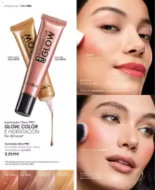 Catálogo Ésika Página 90: Esika iluminador glow pro €29.990,00