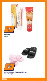 Action folder week 43 Pagina 7: Spiergel €1,69, Umbro heren of dames slippers €5,99