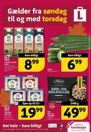 Løvbjerg tilbudsavis uge 43 Side 32: Arla frisk dansk mælk €8,99, Klovborg skiveost €19,99