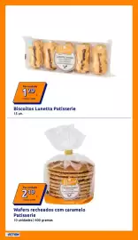 Folheto Action semana 43 Página 13: Biscoitos Lunetta Patisserie €1,29, Wafers recheados com caramelo Patisserie €2,19