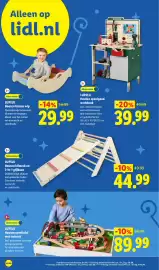 Lidl folder week 44 Pagina 36: Lupilu Houten klimrek en 2-in-1 glijbaan €44,99, Lupilu Houten speeltafel met treinset €89,99
