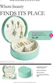 Oriflame catalogue Page 7: Jewellery Case €6,49, Moments Mini Jewellery Case €11,99