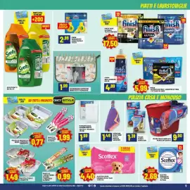 Volantino Risparmio Casa Pagina 9: Scottex carta igienica family maxi €4,40, Scottex fazzoletti tutti giorni €2,69