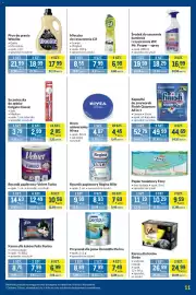 Makro gazetka Strona 10: Płyn do prania Woolite Darks €22,13, Szczoteczka do zębów Colgate Classic Soft €3,51