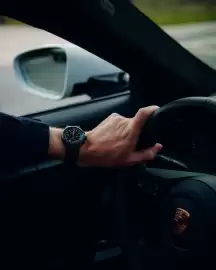 Porsche catalogue week 43 Page 2