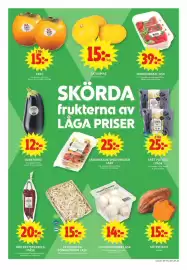 ICA Maxi reklamblad vecka 44 Sida 3: Färgmixade småtomater i ask €25,00, Jordgubbar i ask €39,00