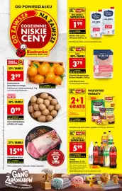 Biedronka gazetka tydzień 44 Strona 1: Napój gazowany Coca-Cola €5,99, Mleko UHT Mleczna Dolina 3,2% €1,99