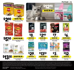 Drakes catalogue week 44 Page 19: Inaba Churu Cat Treat €3,00, Purina Supercoat Baked Biscuits €7,00