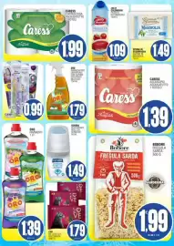 Volantino Vicino a te supermercati Pagina 27: Caress asciugatutto €1,39, Oro sgrassatore universale €1,79