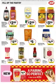 IGA catalogue week 44 Page 25: Praise Traditional Squeeze Mayo €2,50, KanTong Cooking Sauce €3,50
