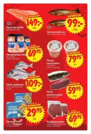 Nya Pulsen reklamblad vecka 44 Sida 5: Färsk strömmingfilé €59,95, Färsk hel laxfilé €149,00