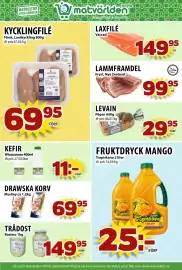 Matvärlden Tensta reklamblad vecka 44 Sida 2: KEFIR €11,00, KYCKLINGFILÉ €69,95