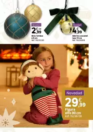 Catálogo Leroy Merlin Página 10: Bola rombos €2,99, Figura elfo 90 cm €29,99