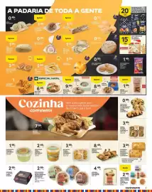 Folheto Continente Bom dia semana 44 Página 5: Bolo-rei €6,49, Madeira - pão padeirinho €0,33
