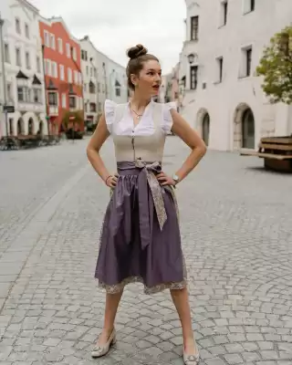 Zillertaler Trachtenwelt (gültig bis 4-11)