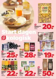 Netto tilbudsavis uge 44 Side 5: ØGO økologisk skiveost €22,00, ØGO økologiske blåbær €25,00