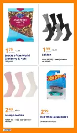 Action folder week 44 Pagina 24: Snacks of the World Cranberry & Nuts €1,99, Lounge-sokken €2,49