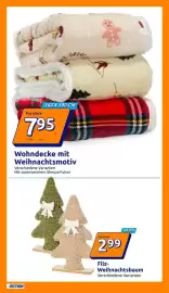 Action Flugblatt woche 44 Seite 10: Wohndecke mit Weihnachtsmotiv €7,95, Filz-Weihnachtsbaum €2,99
