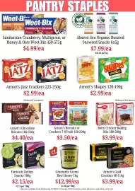 Farmer Jack's catalogue week 44 Page 23: Arnott's Gold Crackers €3,99, Betty Crocker Baking Mix €3,99