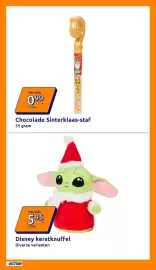 Action folder week 45 Pagina 2: Chocolade Sinterklaas-staf €0,99, Disney kerstknuffel €5,95