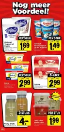 Vomar Voordeelmarkt folder Pagina 23: Almhof roomyoghurt of 0% yoghurt €1,49, Yakult €2,99