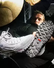 Vans leták Strana 8
