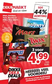Dekamarkt folder week 45 Pagina 1: Mars, Snickers, Twix, Bounty of Milky Way mini's €4,99