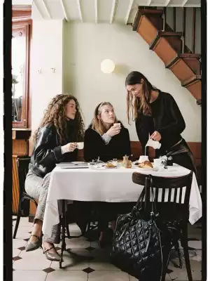 Stradivarius (valid până la 12-11)