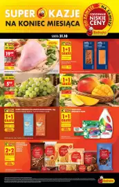 Biedronka gazetka Strona 1: Filet z indyka pakowany próżniowo Kraina Mięs €19,99, Łosoś wędzony na gorąco Marinero €12,99
