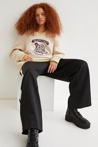 H&M Oversized sweatshirt offer