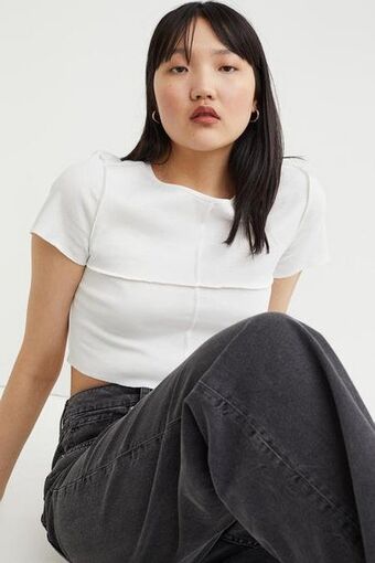 H&M 90s baggy high jeans offer