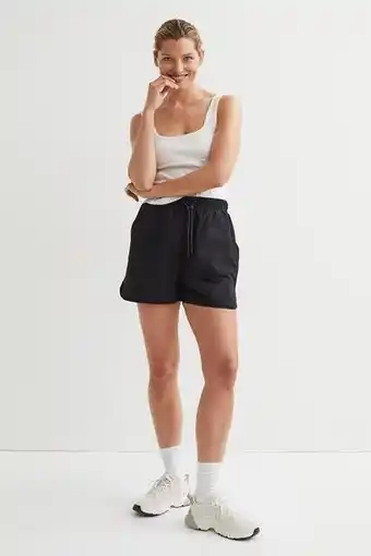 H&M Shorts offer