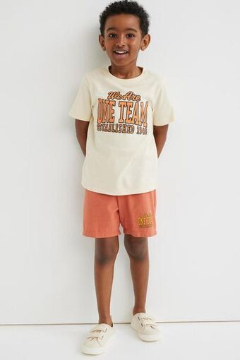 H&M Jersey shorts offer