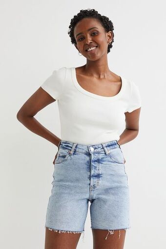 H&M High waist denim shorts offer