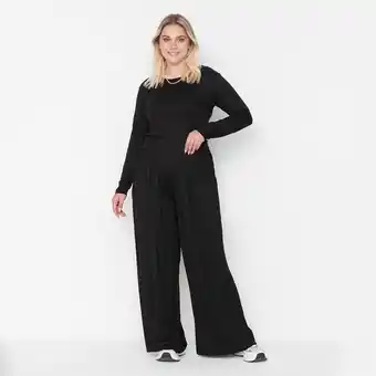 Trendyol women black solid crew neck t-shirt and palazzo set