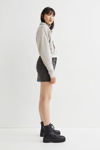 H&M 90s denim skirt offer