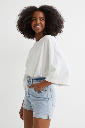 H&M Mom ultra high denim shorts offer