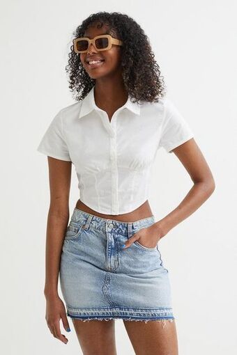 H&M 90s denim skirt offer