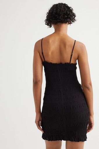 H&M Smocked dress offer