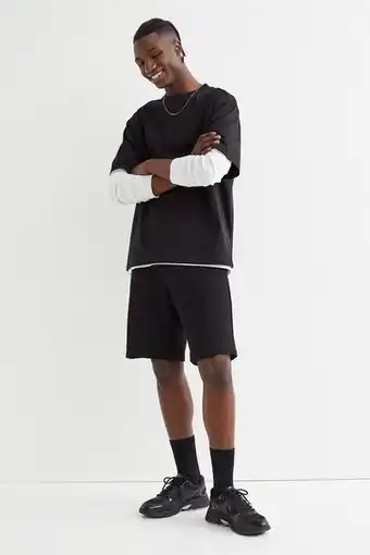 H&M Coolmax® relaxed fit t-shirt offer