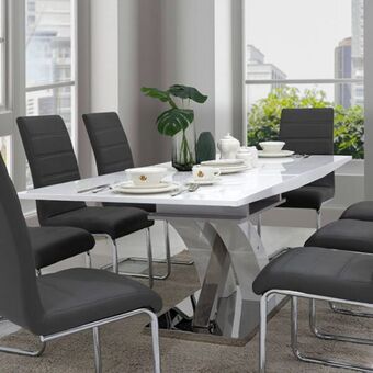 Royal Furniture Serita dining set offer