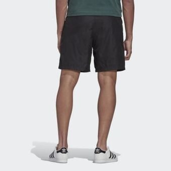 Adidas Adicolor essentials trace shorts offer